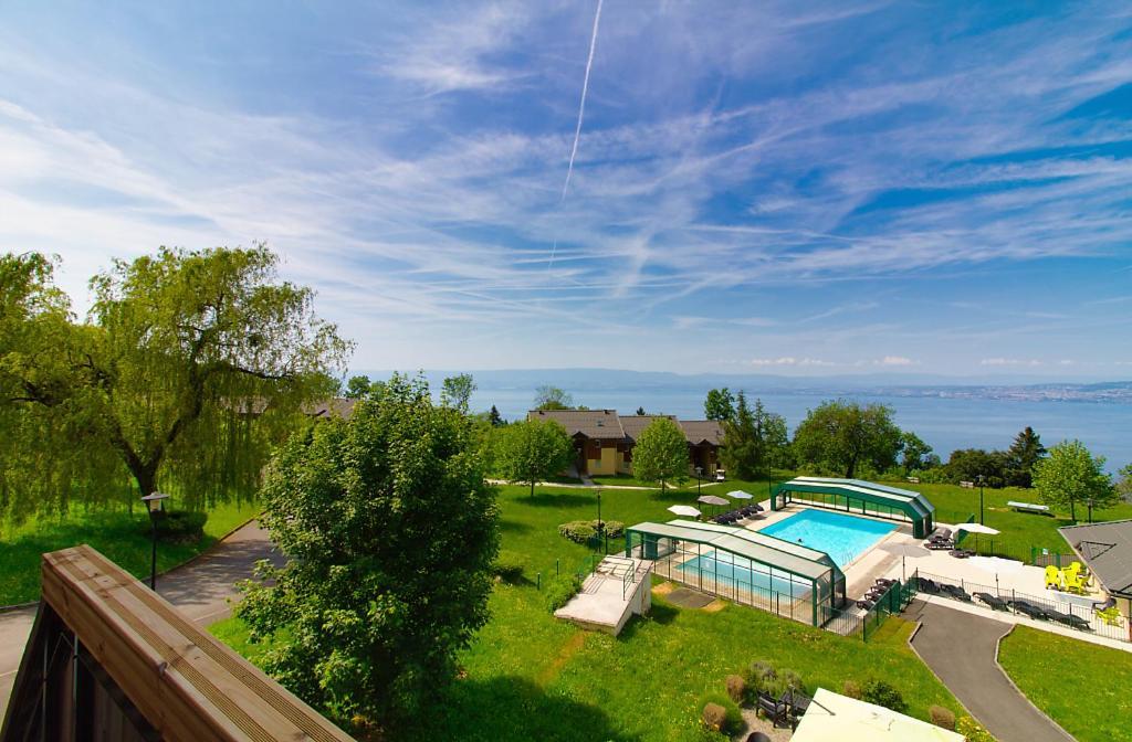 Vue Lac Leman & Piscine - Parking Free - Confort Appart 6 Pers Люгран Екстериор снимка